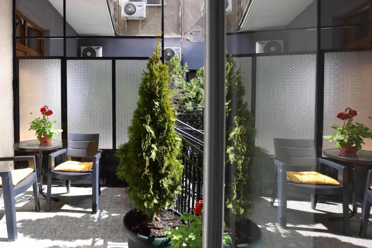 Crown - Your Comfortable Apartment